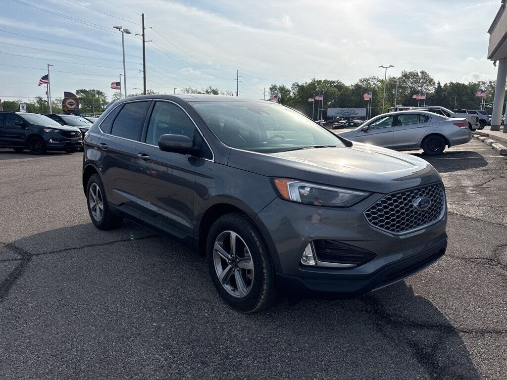 2024 FORD Edge