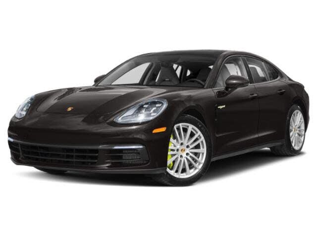 2018 PORSCHE Panamera