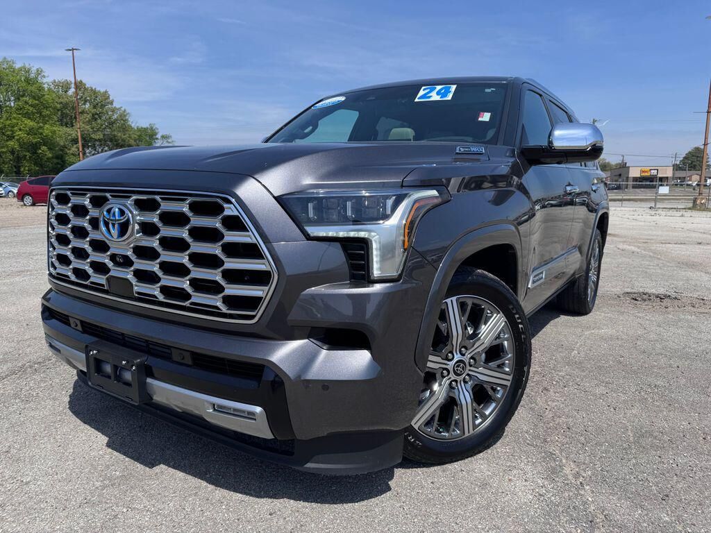 2024 TOYOTA Sequoia