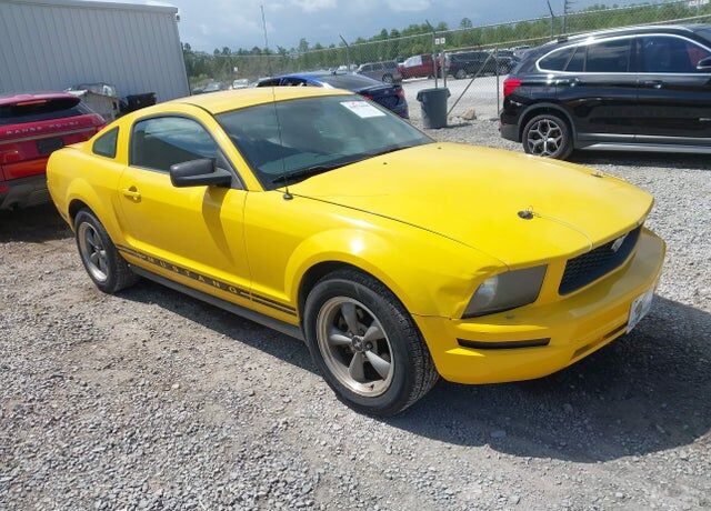2005 FORD Mustang