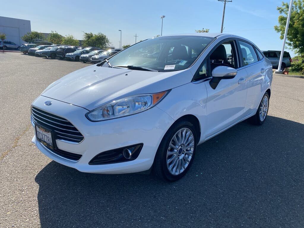 2014 FORD Fiesta