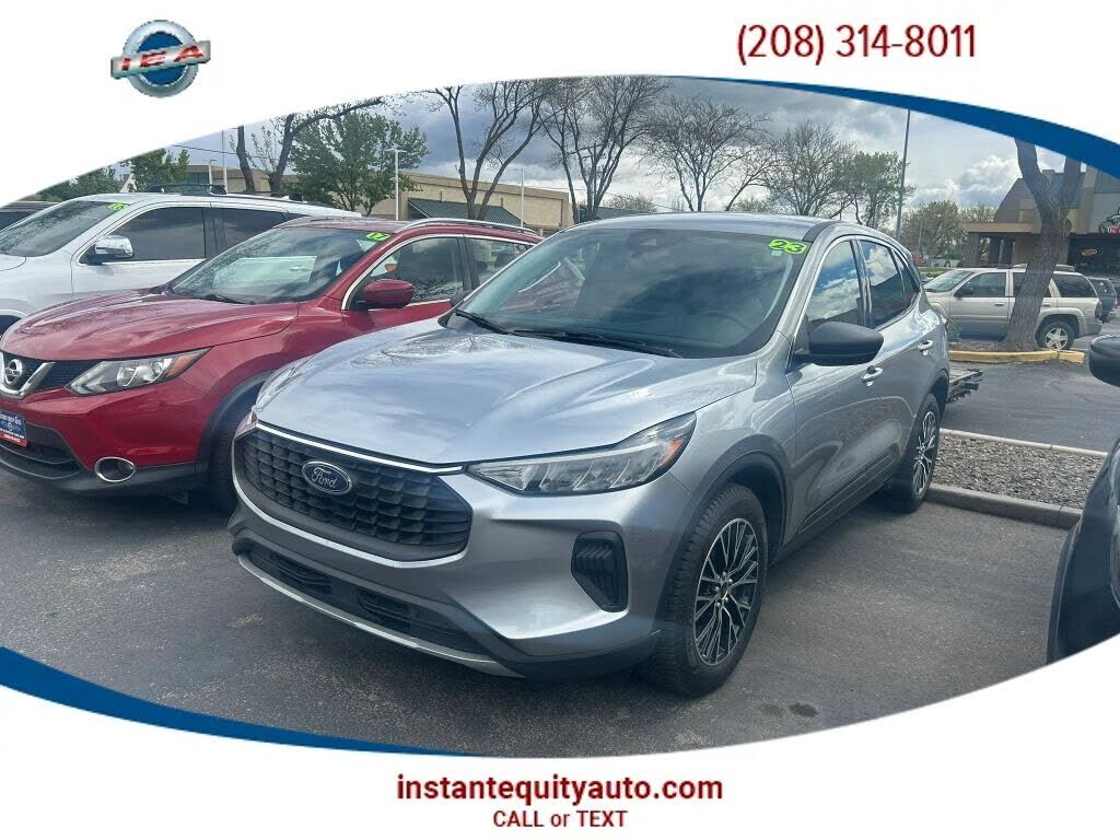 2023 FORD Escape