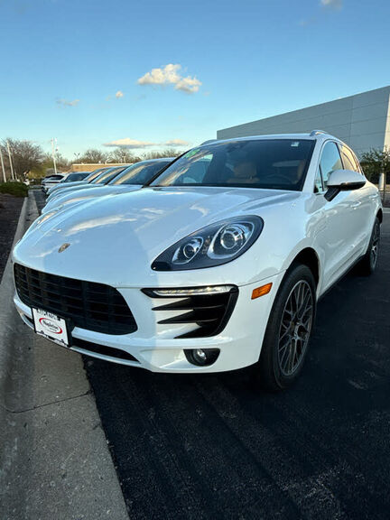 2018 PORSCHE Macan