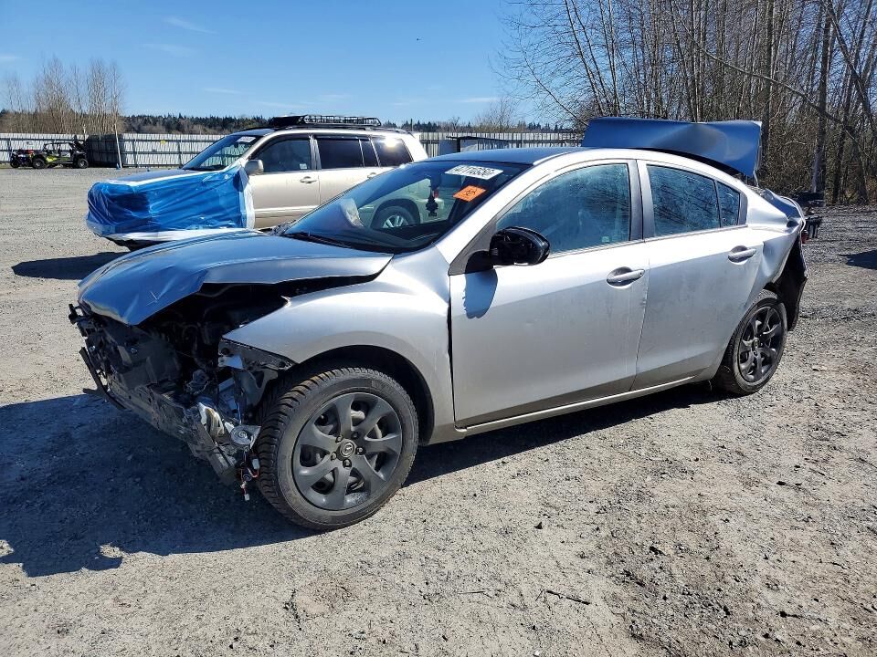 2013 MAZDA Mazda3