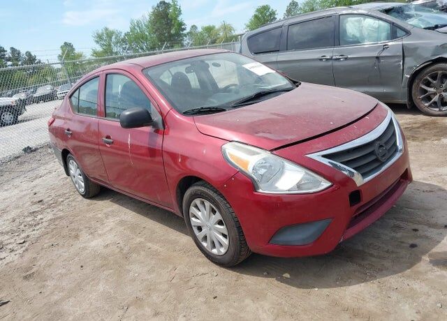 2016 NISSAN Versa