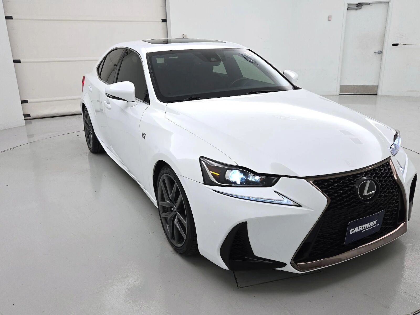 2017 LEXUS IS