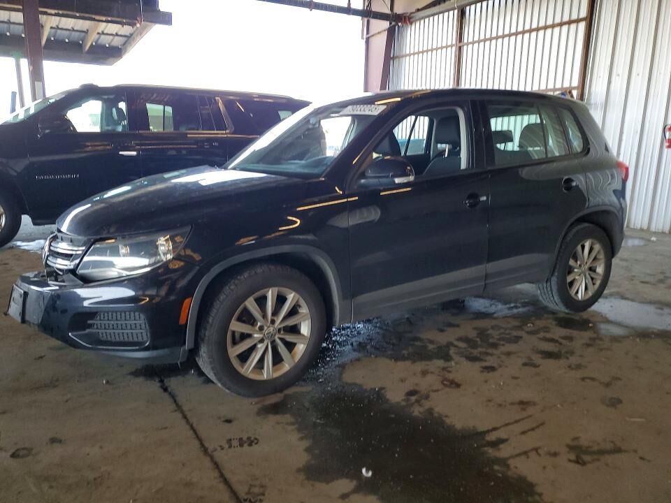 2017 VOLKSWAGEN Tiguan