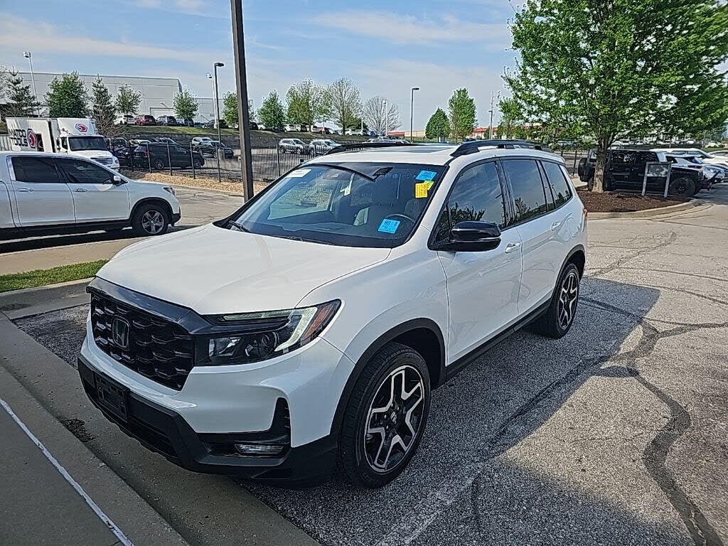 2023 HONDA Passport