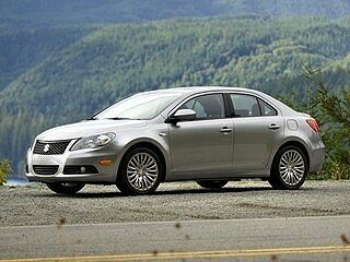 2010 SUZUKI Kizashi