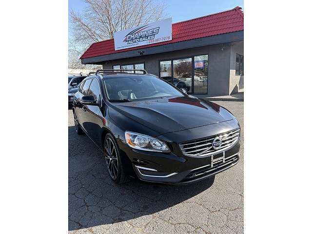 2017 VOLVO V60
