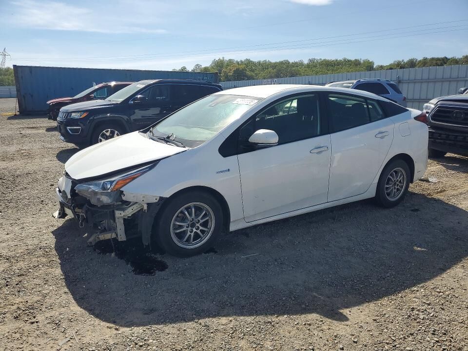 2019 TOYOTA PRIUS