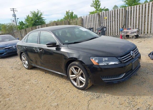 2014 VOLKSWAGEN Passat