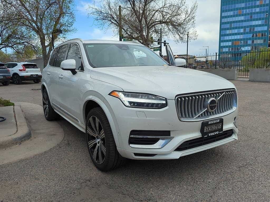 2025 VOLVO XC90