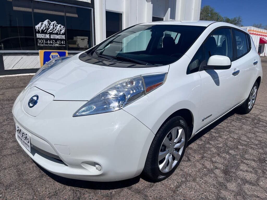 2013 NISSAN Leaf