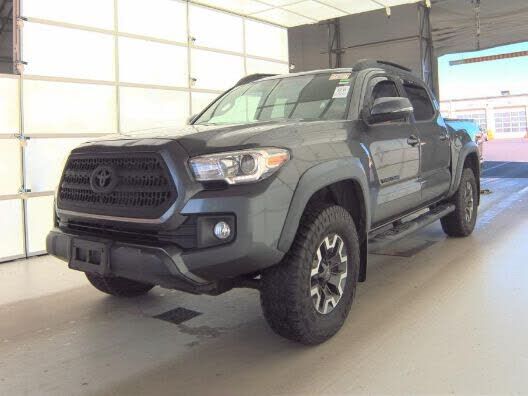 2017 TOYOTA Tacoma