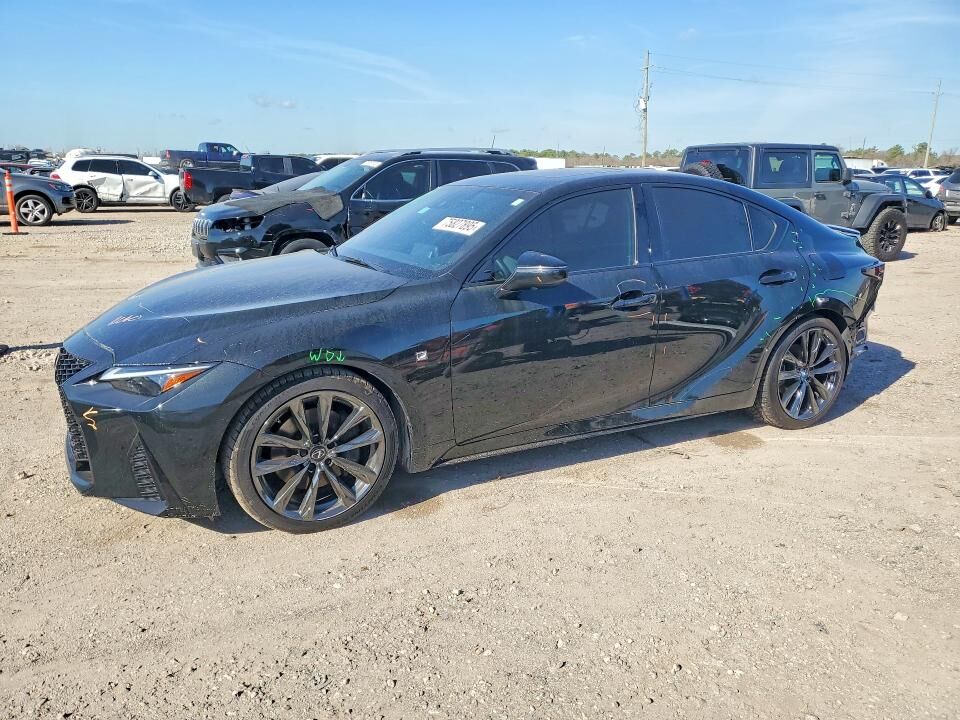 2025 LEXUS IS