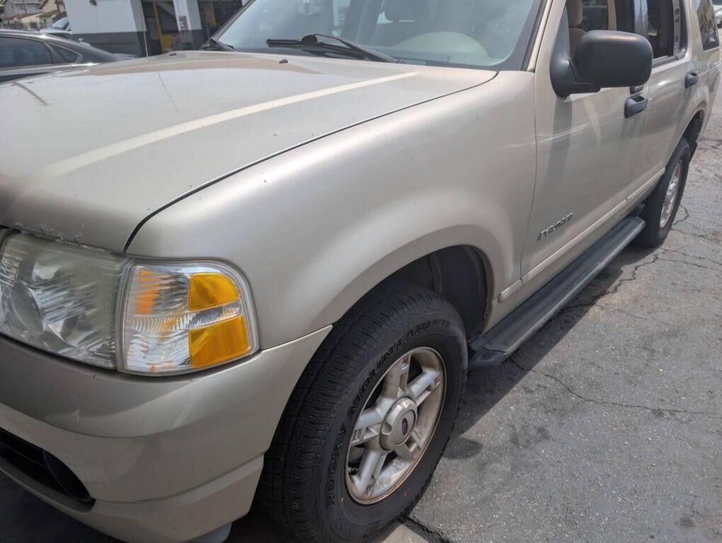 2005 FORD Explorer
