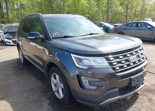 2017 FORD Explorer