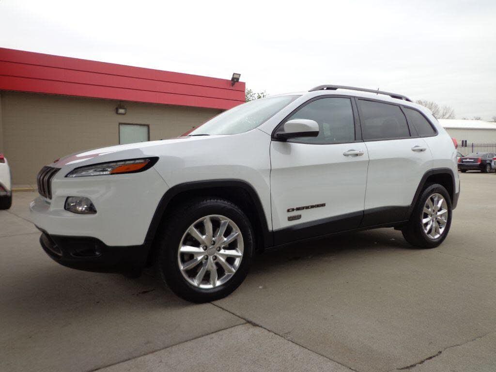 2017 JEEP Cherokee