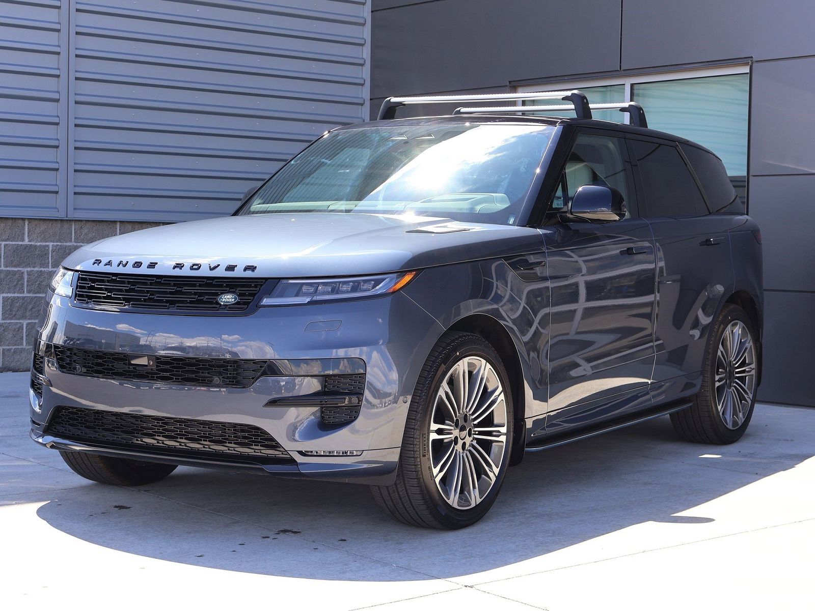 2026 LAND ROVER Range Rover Sport