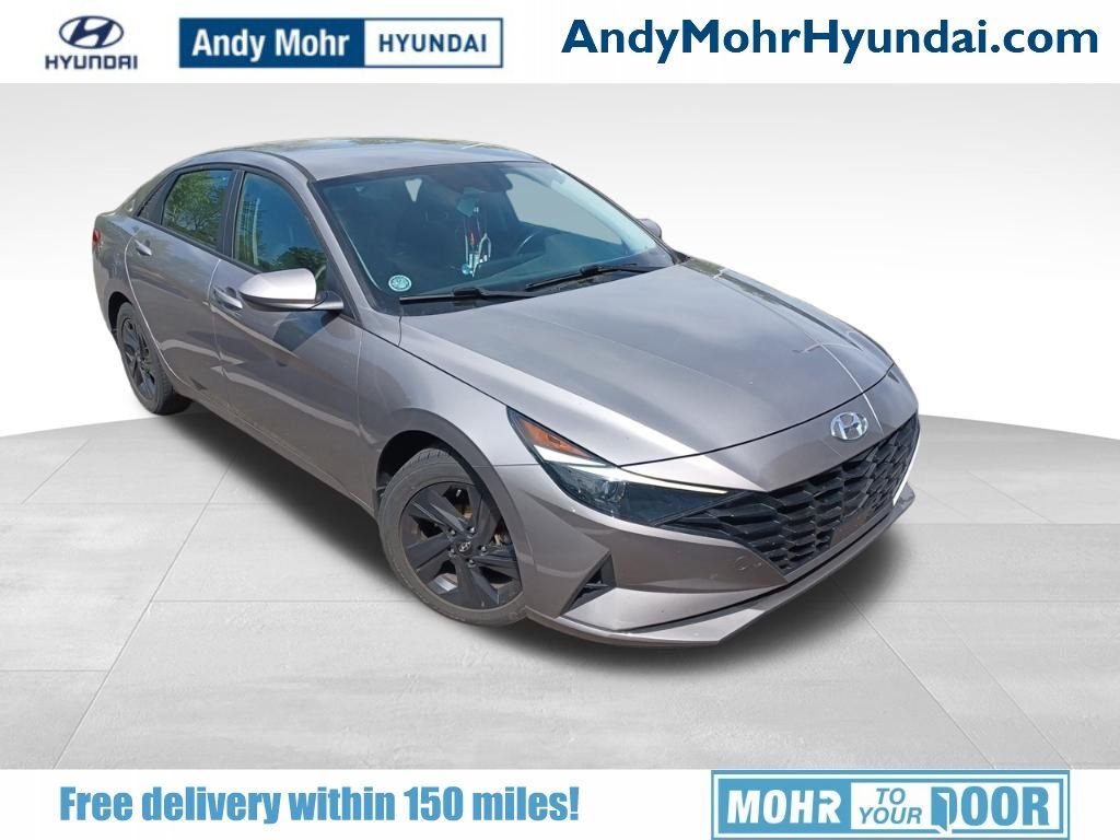 2022 HYUNDAI Elantra