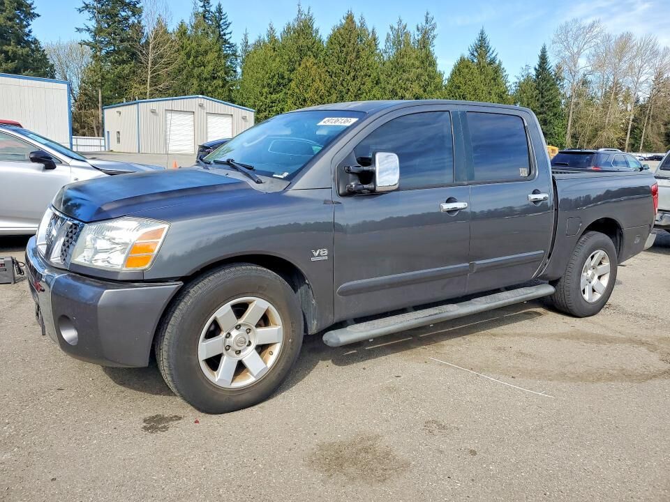 2004 NISSAN Titan