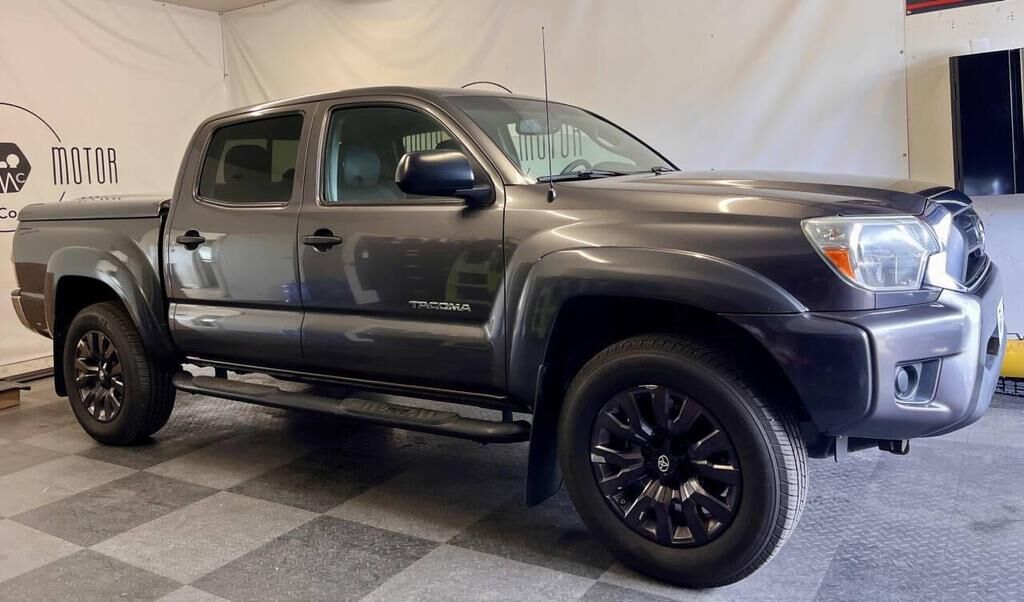2012 TOYOTA Tacoma