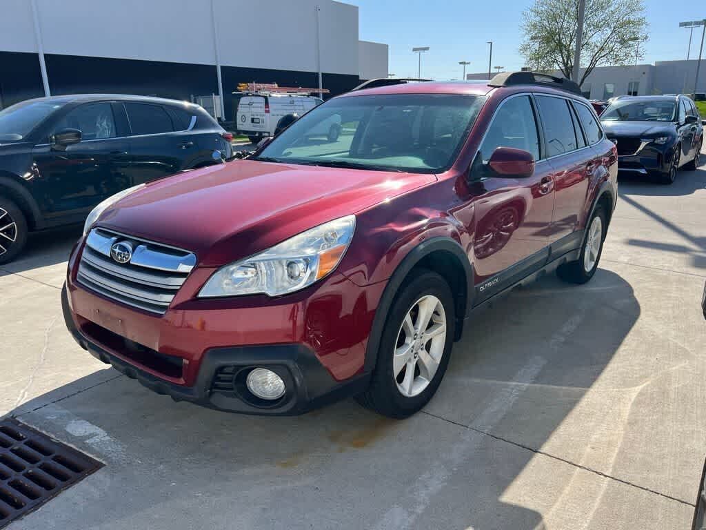 2013 SUBARU Outback