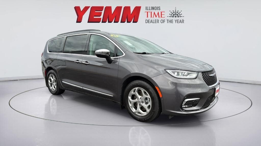 2023 CHRYSLER Pacifica