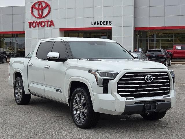 2023 TOYOTA Tundra