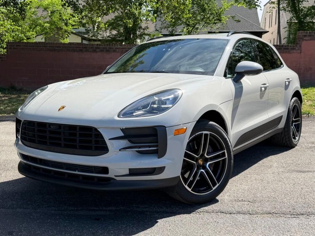 2021 PORSCHE Macan
