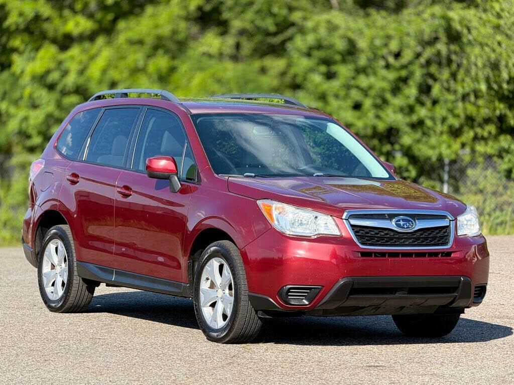2015 SUBARU Forester