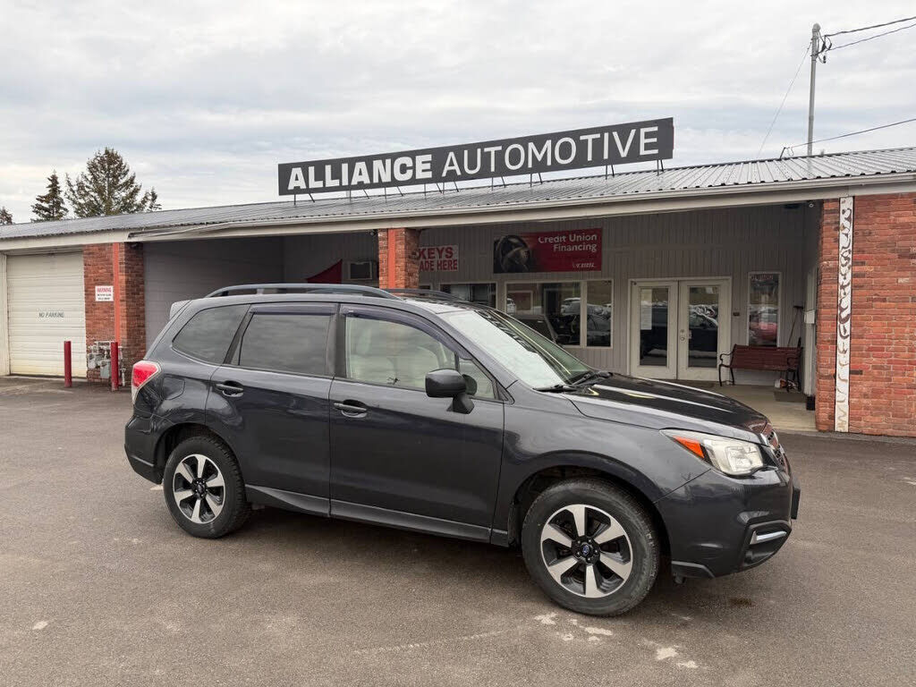 2017 SUBARU Forester