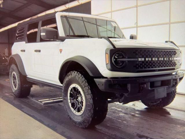 2021 FORD Bronco