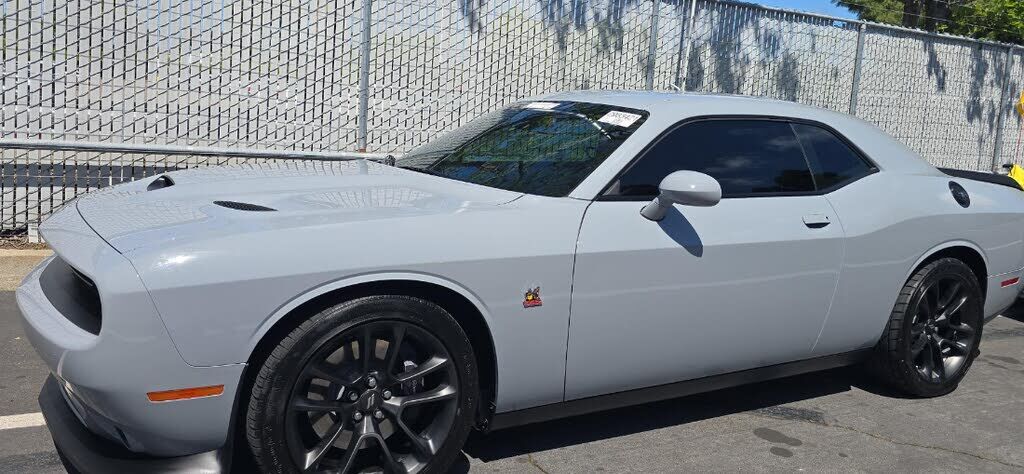 2022 DODGE Challenger