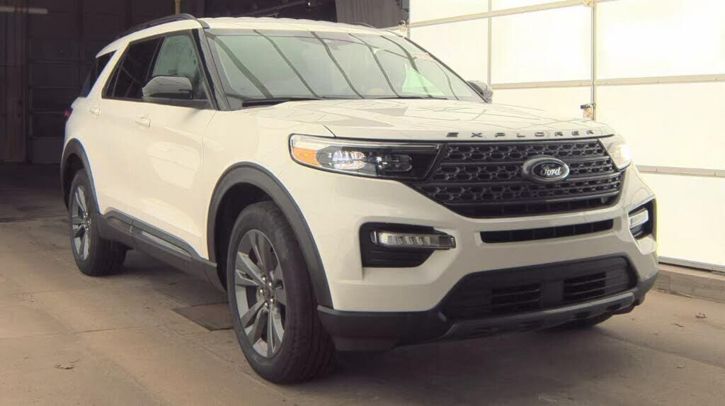 2024 FORD Explorer