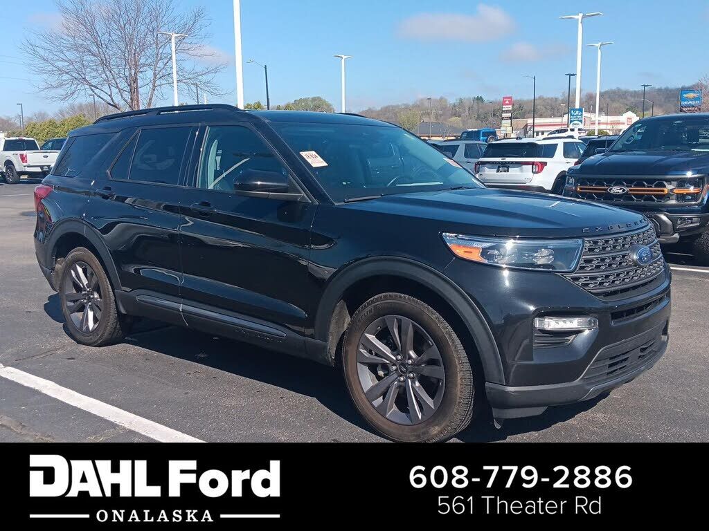 2023 FORD Explorer