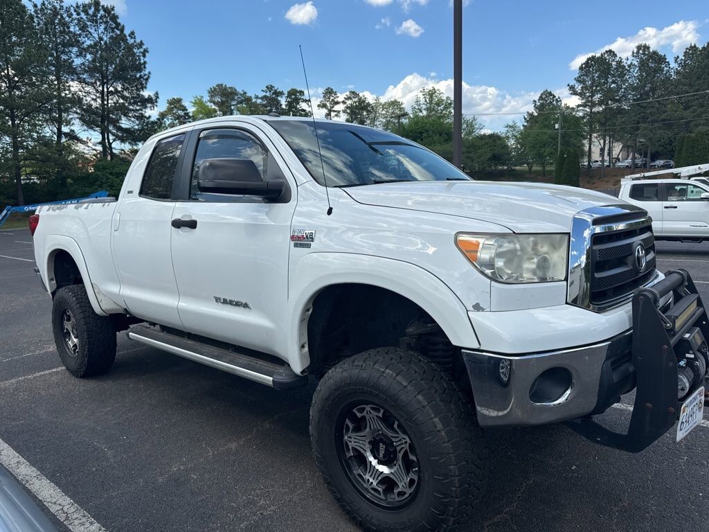 2011 TOYOTA Tundra