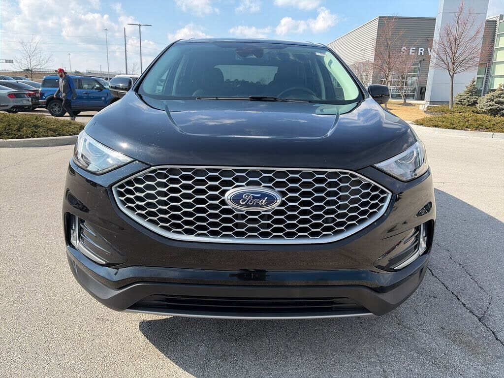 2024 FORD Edge