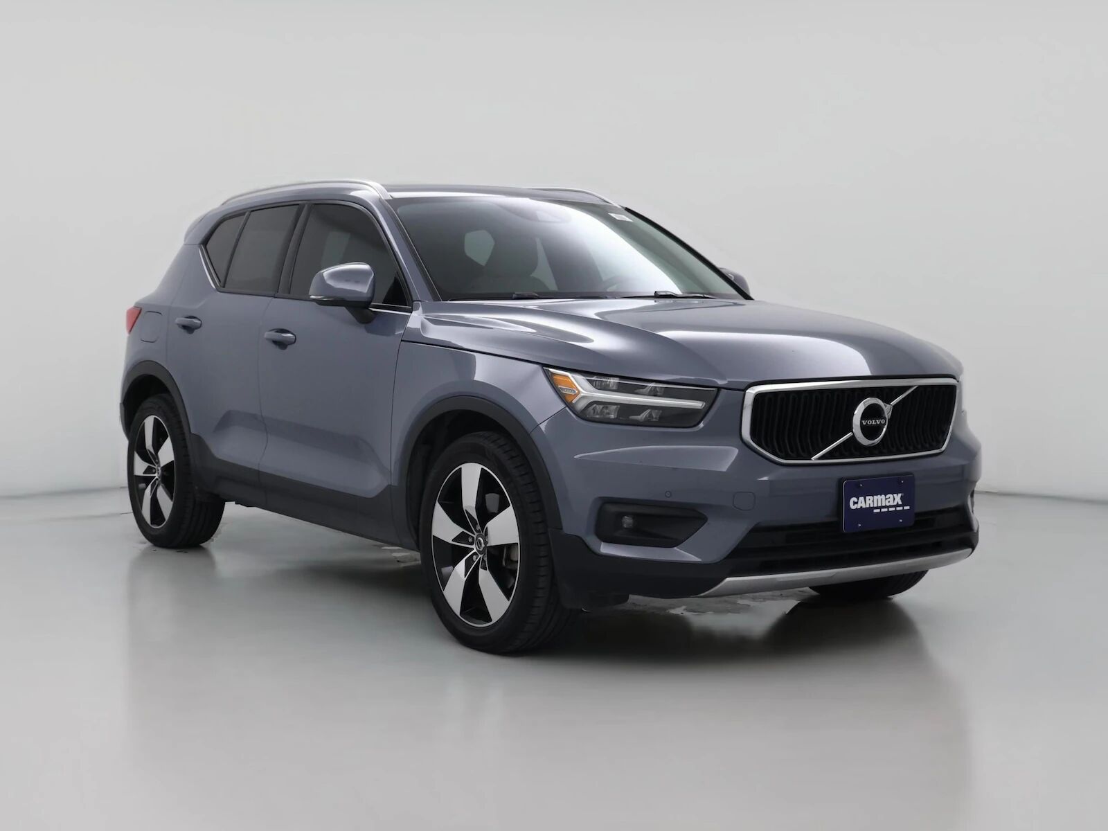 2021 VOLVO XC40