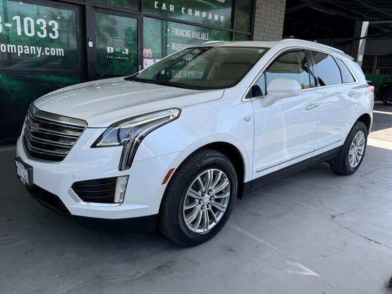 2017 CADILLAC XT5
