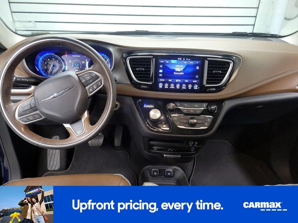 2017 CHRYSLER Pacifica