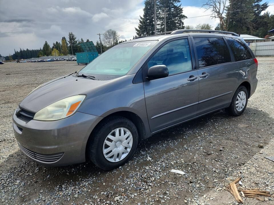 2004 TOYOTA Sienna
