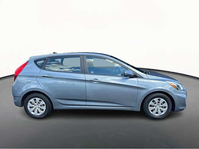 2017 HYUNDAI Accent