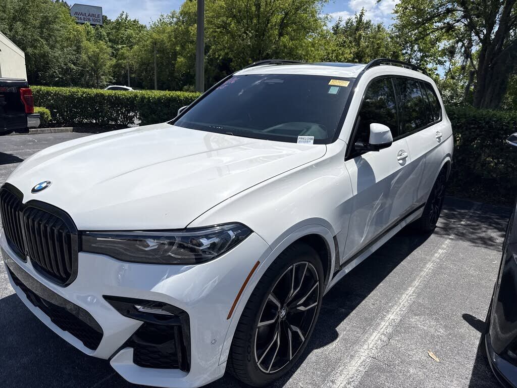 2022 BMW X7
