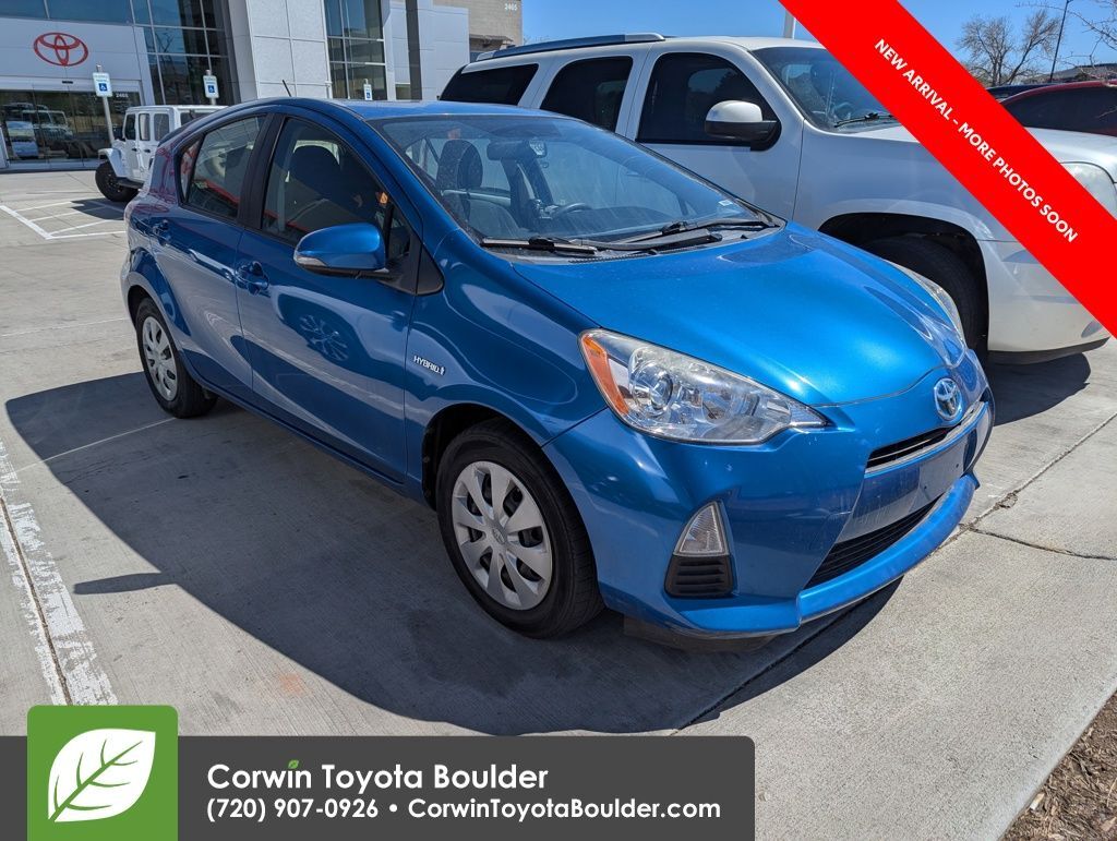 2014 TOYOTA Prius