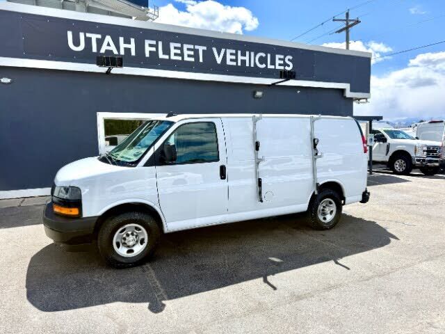 2021 CHEVROLET Express