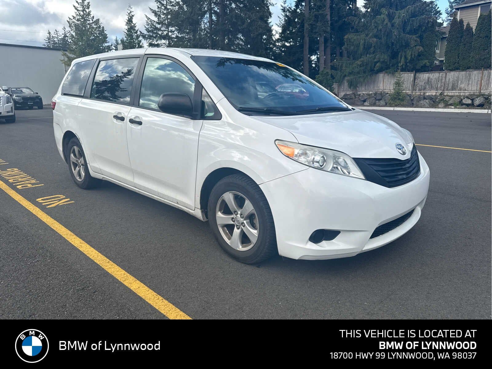 2017 TOYOTA Sienna