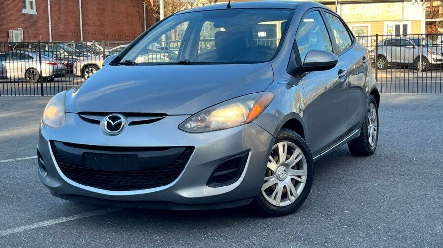 2014 MAZDA Mazda2