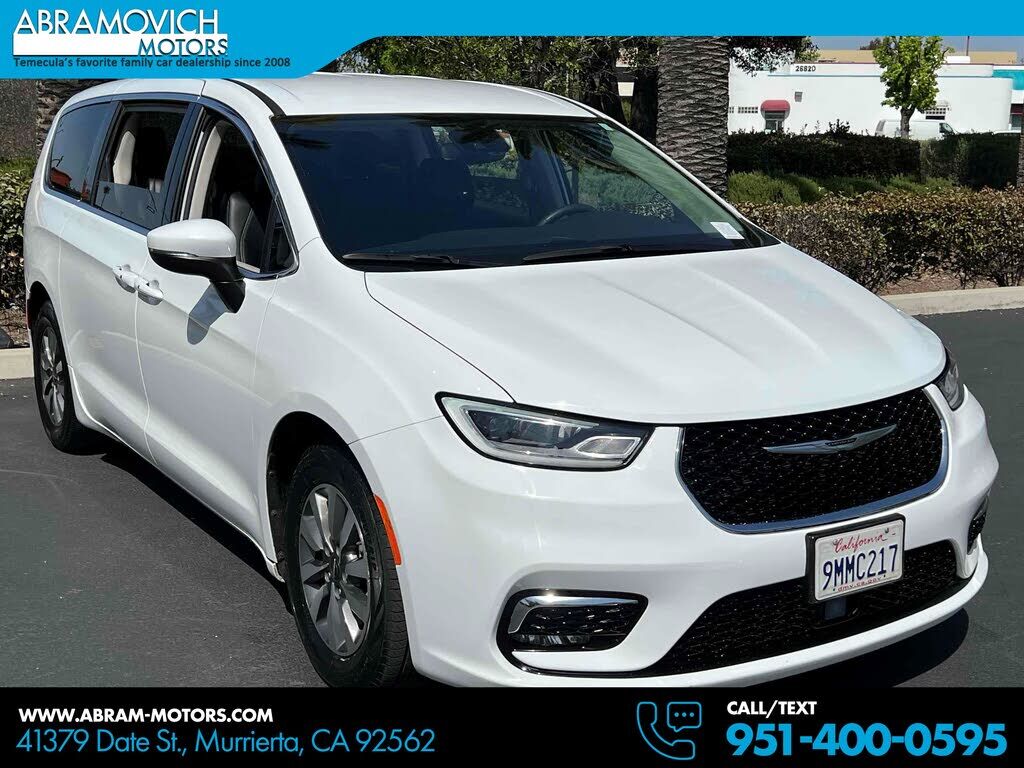 2023 CHRYSLER Pacifica